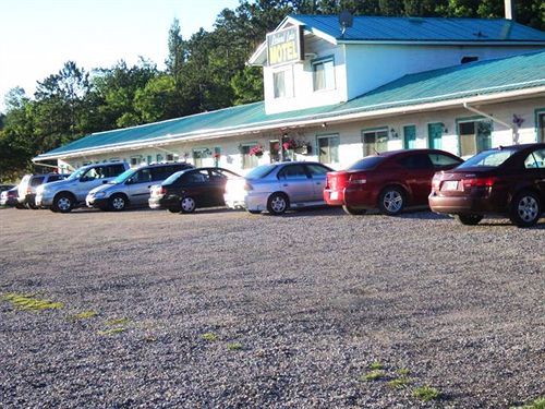 Richard Lake Motel Coniston Exteriér fotografie